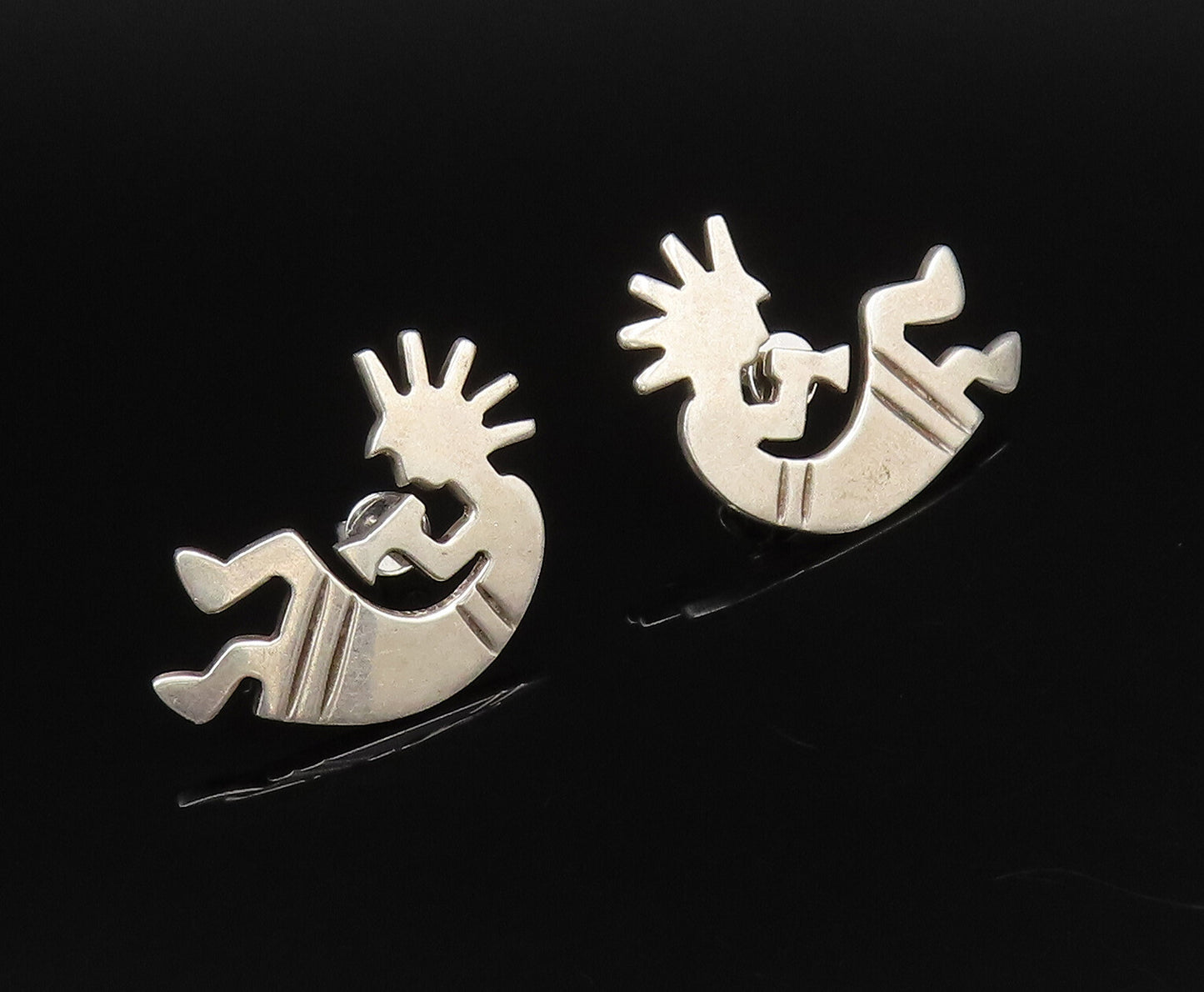 MEXICO 925 Silver  Vintage Carved Kokopelli Dancer Stud Earrings  EG12198