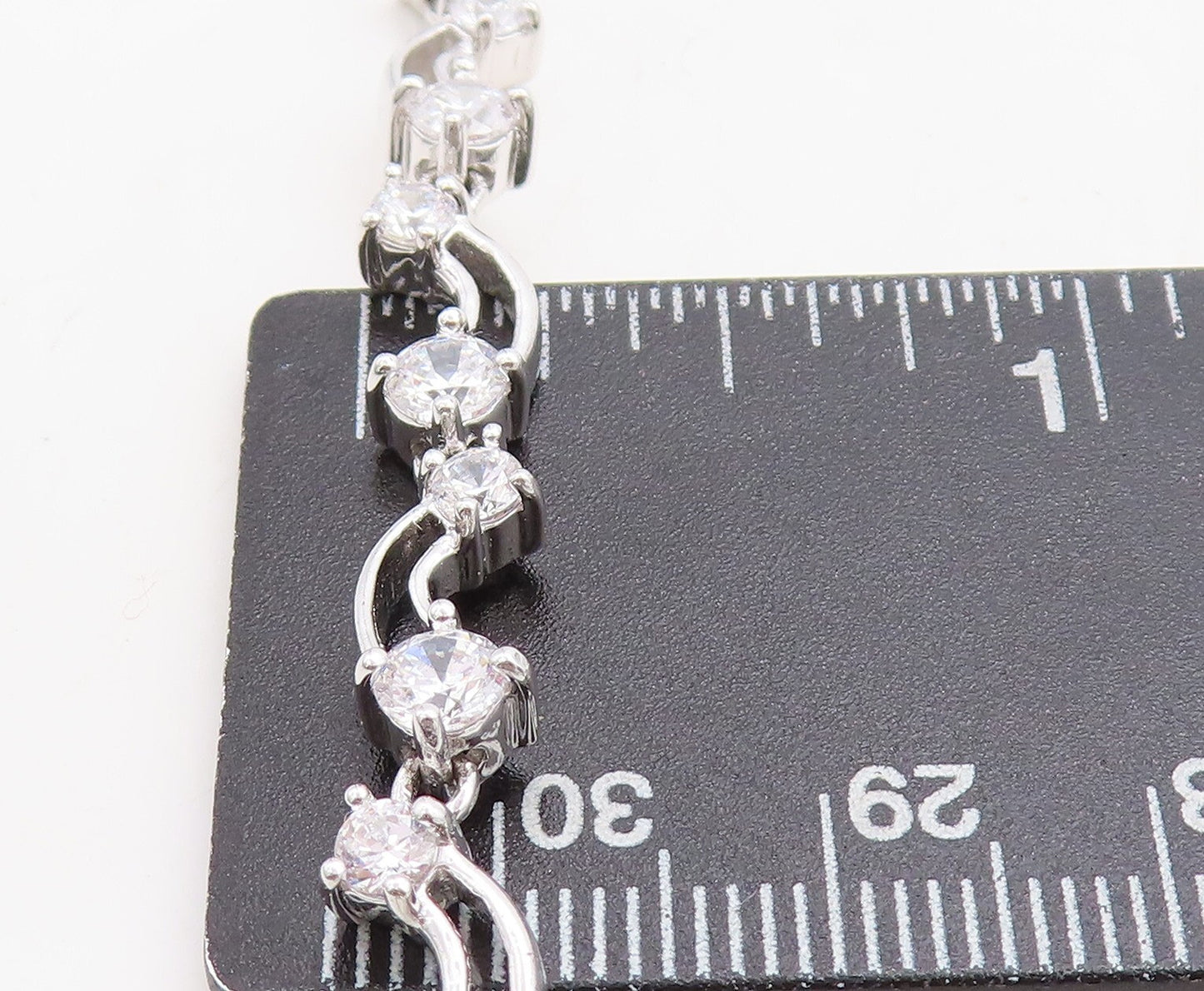 925 Sterling Silver  Sparkling Cubic Zirconia Curved Chain Necklace  NE1306