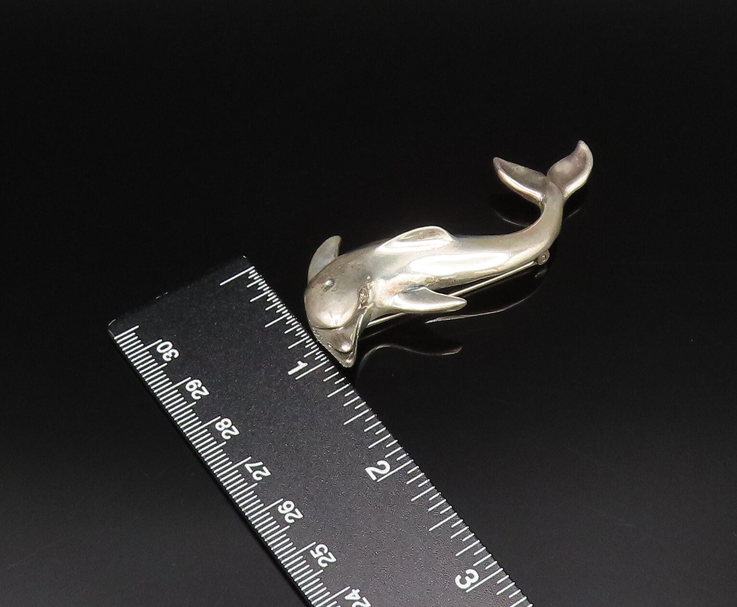 MEXICO 925 Silver  Vintage Carved Dolphin Sea Animal Brooch Pin  BP10035