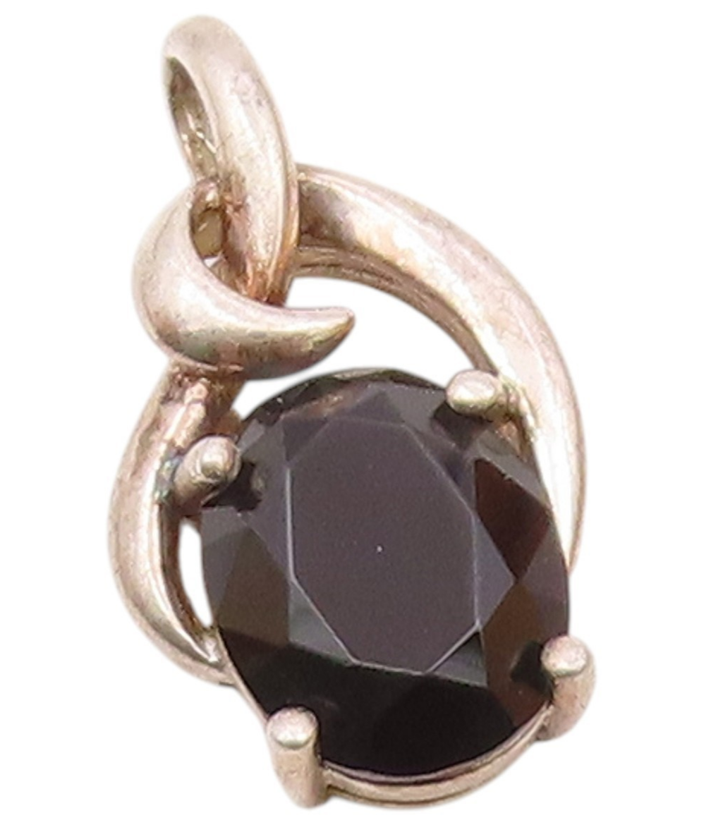 925 Silver  Vintage Hooked Twisted Bail Oval Black Spinel Pendant  PT21379