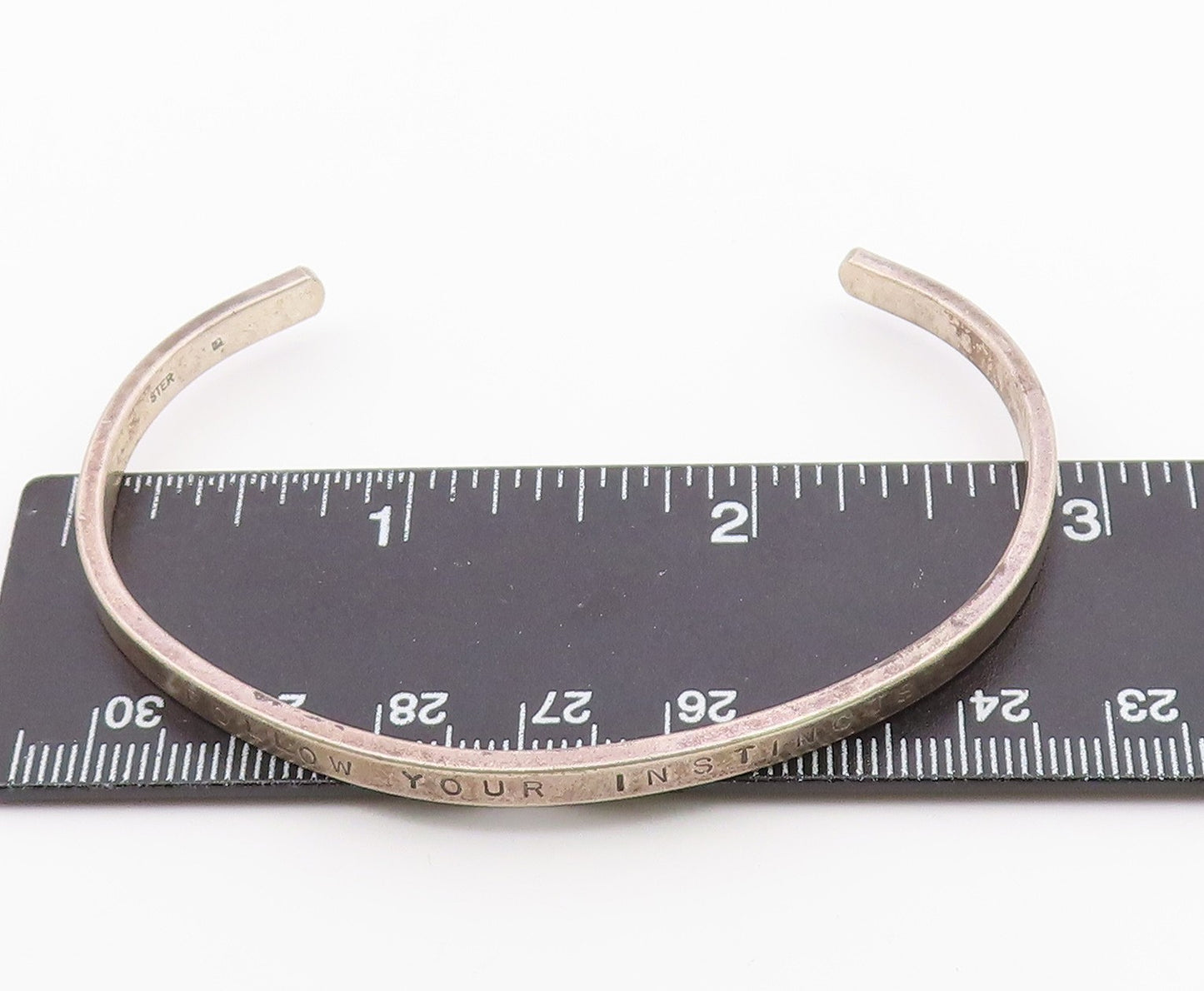 925 Sterling Silver  Vintage Follow Your Instincts Cuff Bracelet  BT9176