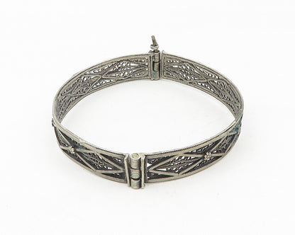 925 Sterling Silver  Vintage Antique Swirl Filigree Bangle Bracelet  BT4501