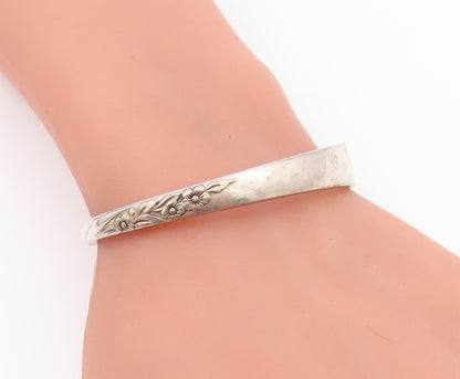 ROGERS ONEIDA 925 Silver  Vintage Shiny Floral Detail Cuff Bracelet  BT7995