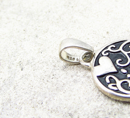925 Sterling Silver  Dear Friends Are Always Close To The Heart Pendant  PT1744
