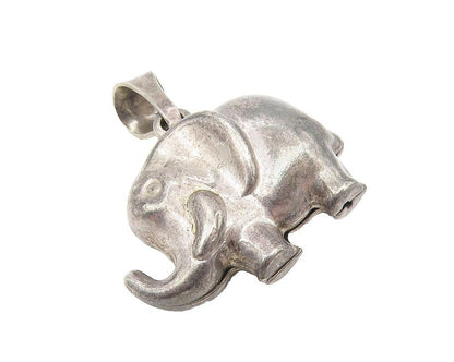 925 Sterling Silver  Vintage Dark Tone Hollow Elephant Animal Pendant  PT9110