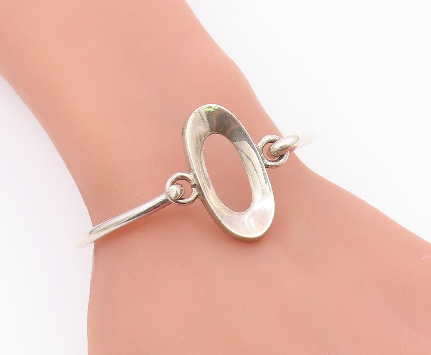 J. JILL 925 Silver  Vintage Shiny Open Oval Hook Bangle Bracelet  BT8632
