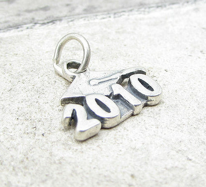 925 Sterling Silver 2010 Graduation Charm Pendant PT1043