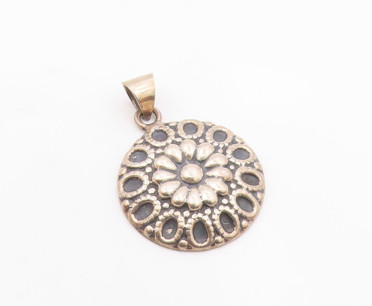 MWS MEXICO 925 Silver  Vintage Shiny Round Floral Motif Pendant  PT16072