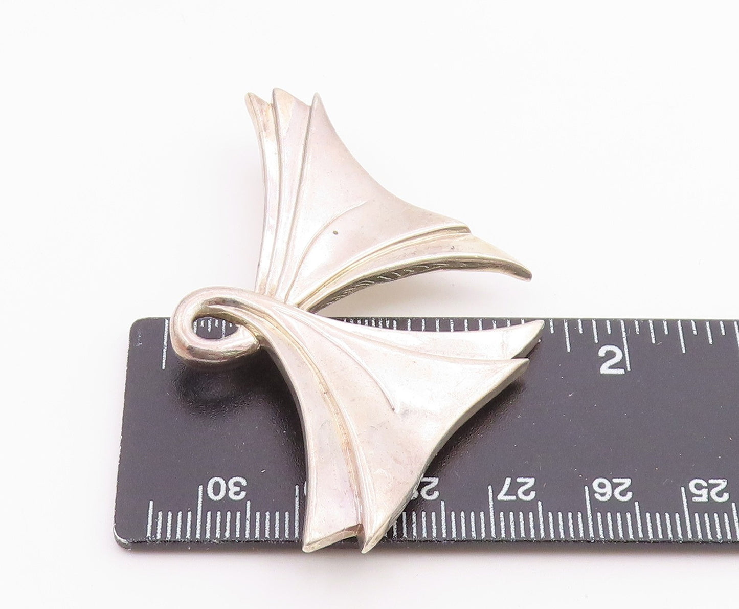 ELIZABETH ERRICO 925 Silver  Vintage Shiny Ribbon Motif Brooch Pin  BP9269