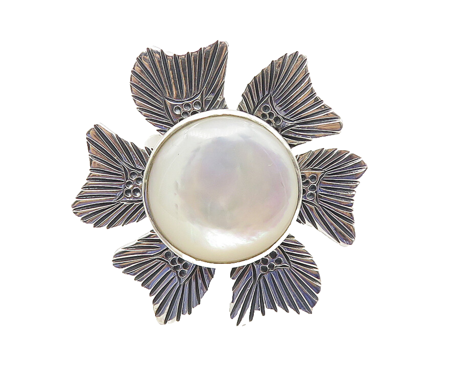 925 Sterling Silver  Mother Of Pearl Flower Motif Cocktail Ring Sz 7  RG10650