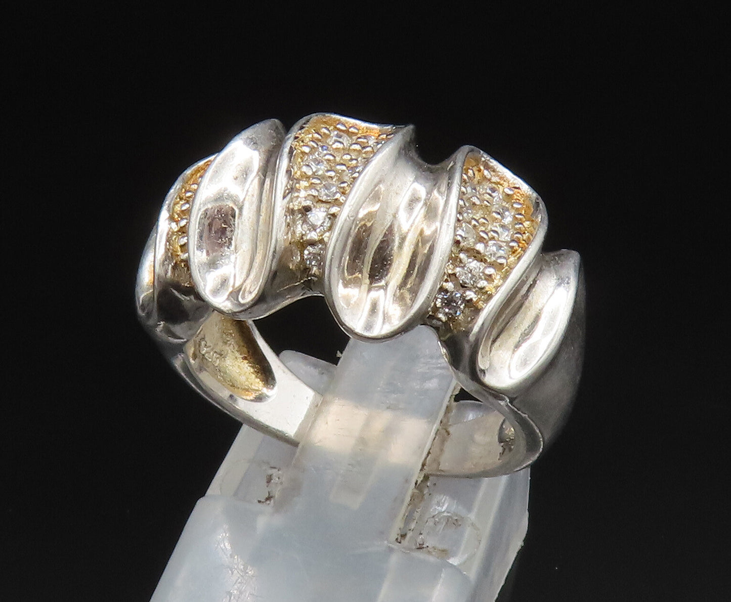 925 Sterling Silver  Vintage Cubic Zirconia Concave Wave Ring Sz 7  RG25000