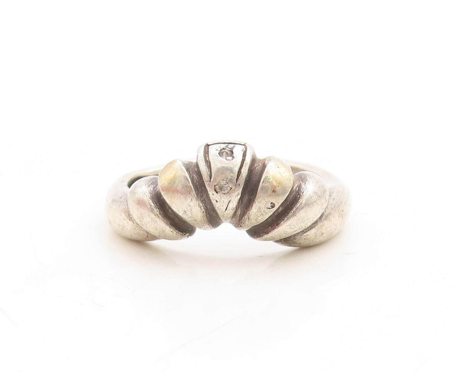 925 Sterling Silver Vintage Ring Dark Tone Diamonds Inlay Grooved Sz 5.5 RG31241
