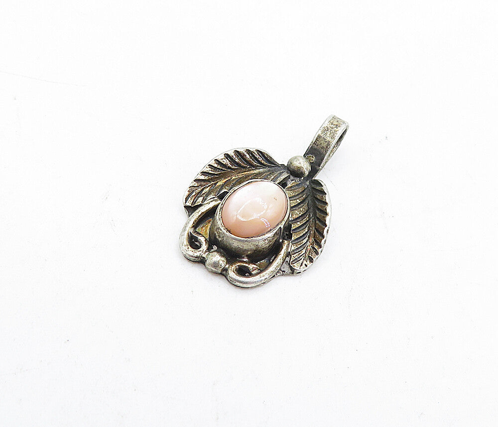 NAVAJO 925 Sterling Silver  Vintage Mother Of Pearl Floral Pendant  PT3718
