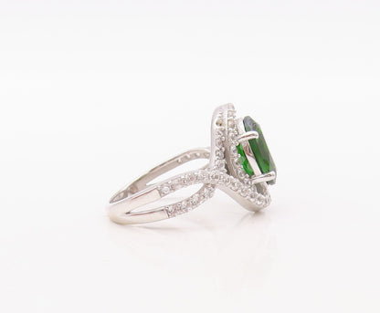 925 Sterling Silver Vintage Ring Oval Cut Green Halo White CZ  Sz 7 RG30854