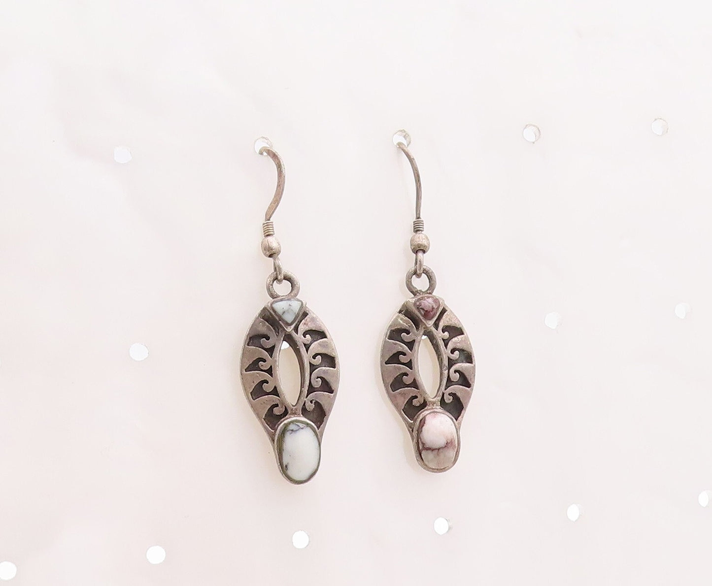 925 Sterling Silver Vintage Earrings Dark Tone Trible Carved Gemstone  EG13244