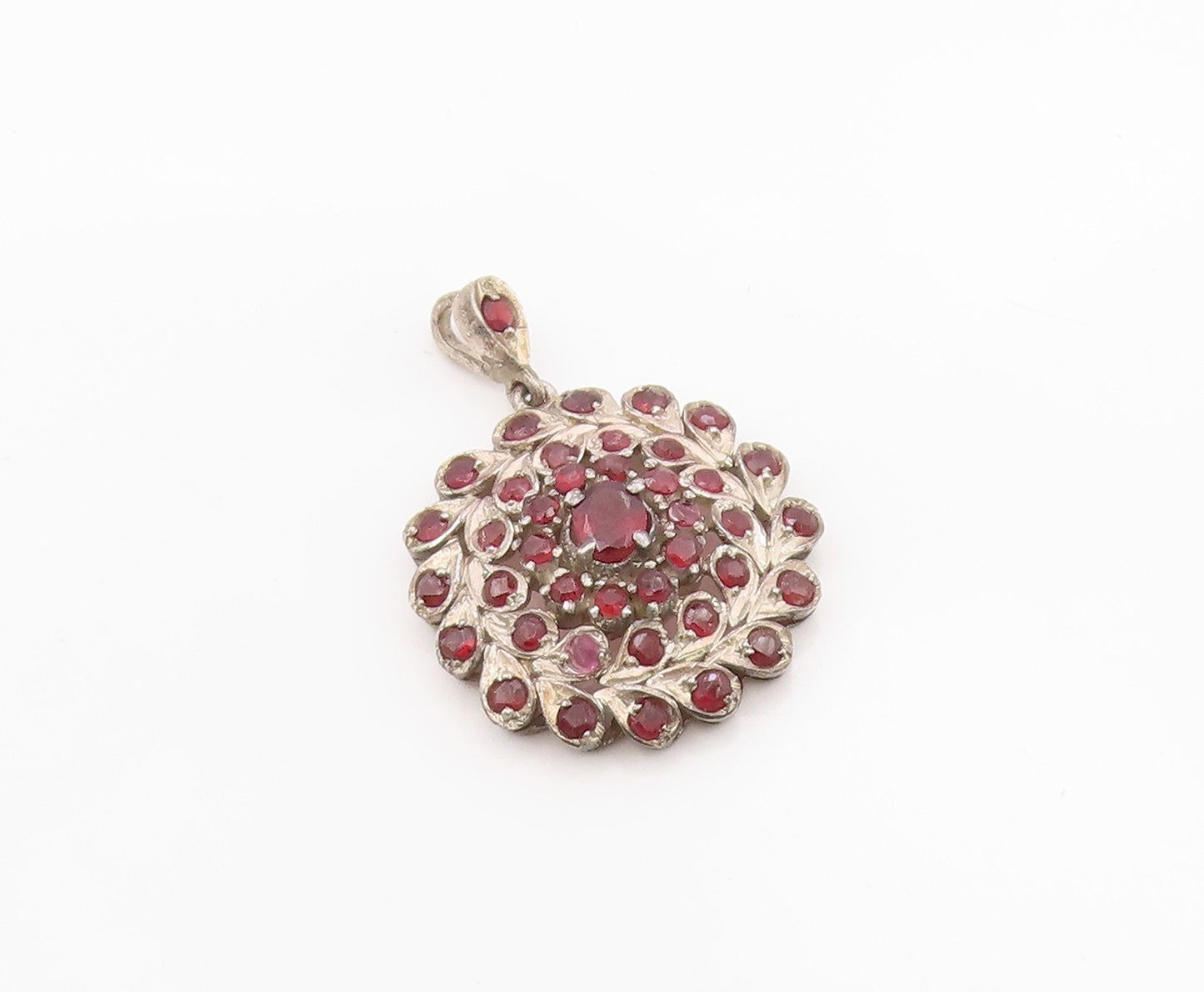 925 Sterling Silver Vintage Pendant Garnet Bohemian Floral Starburst  PT26330