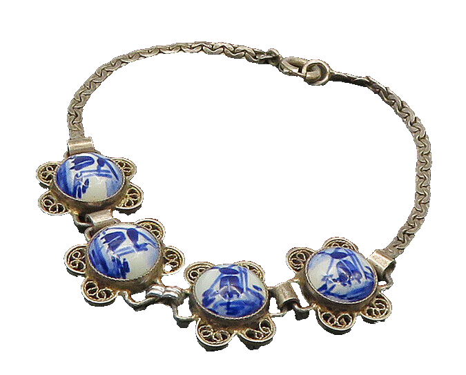 925 Sterling Silver  Vintage Enamel Windmill Scene Chain Bracelet  BT8659