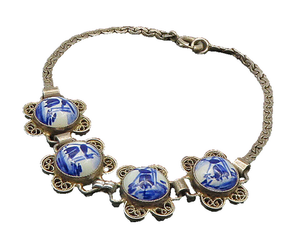 925 Sterling Silver  Vintage Enamel Windmill Scene Chain Bracelet  BT8659
