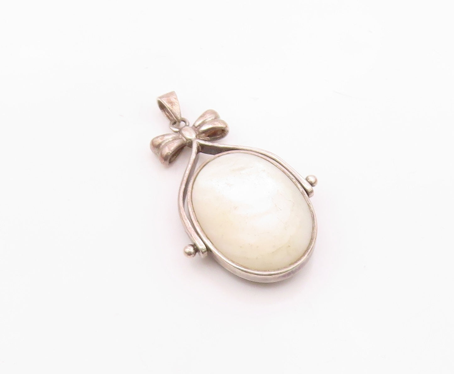 925 Silver  Vintage Double Side Mother Of Pearl & Black Onyx Pendant  PT21814