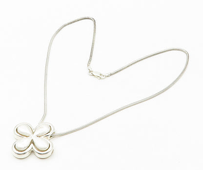 925 Sterling Silver  Vintage Shiny Flower Motif Snake Chain Necklace  NE2650