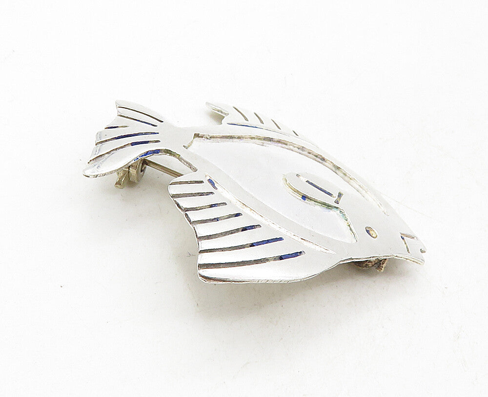 MEXICO 925 Sterling Silver  Vintage Shiny Swimming Fish Brooch Pin  BP3557