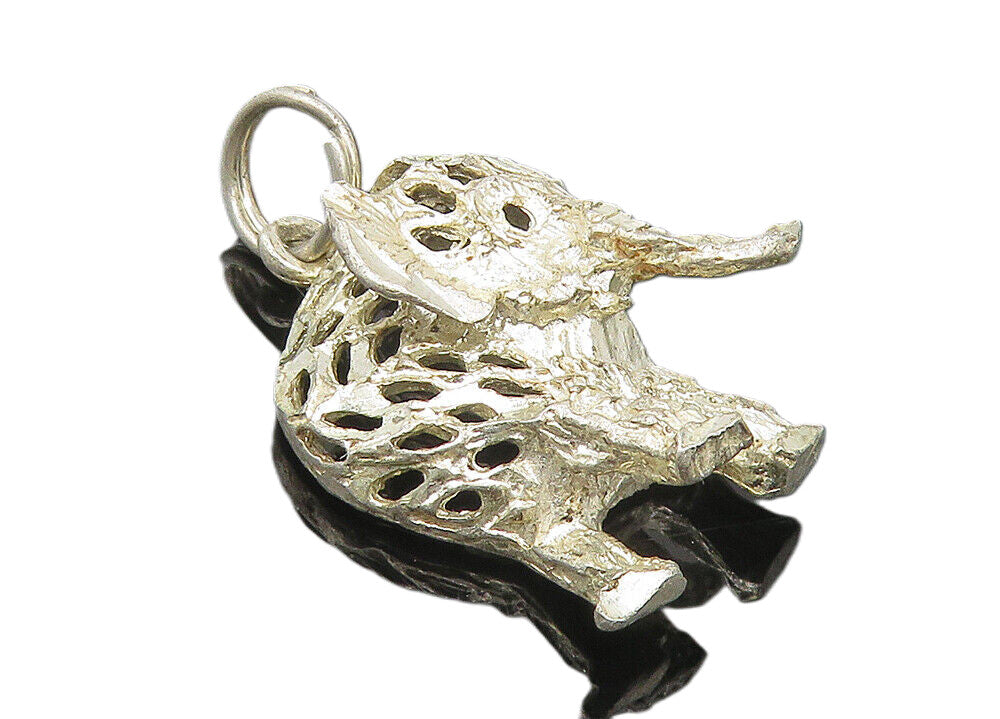 925 Sterling Silver  Vintage Shiny Diamond Cut Elephant Motif Pendant  PT8952