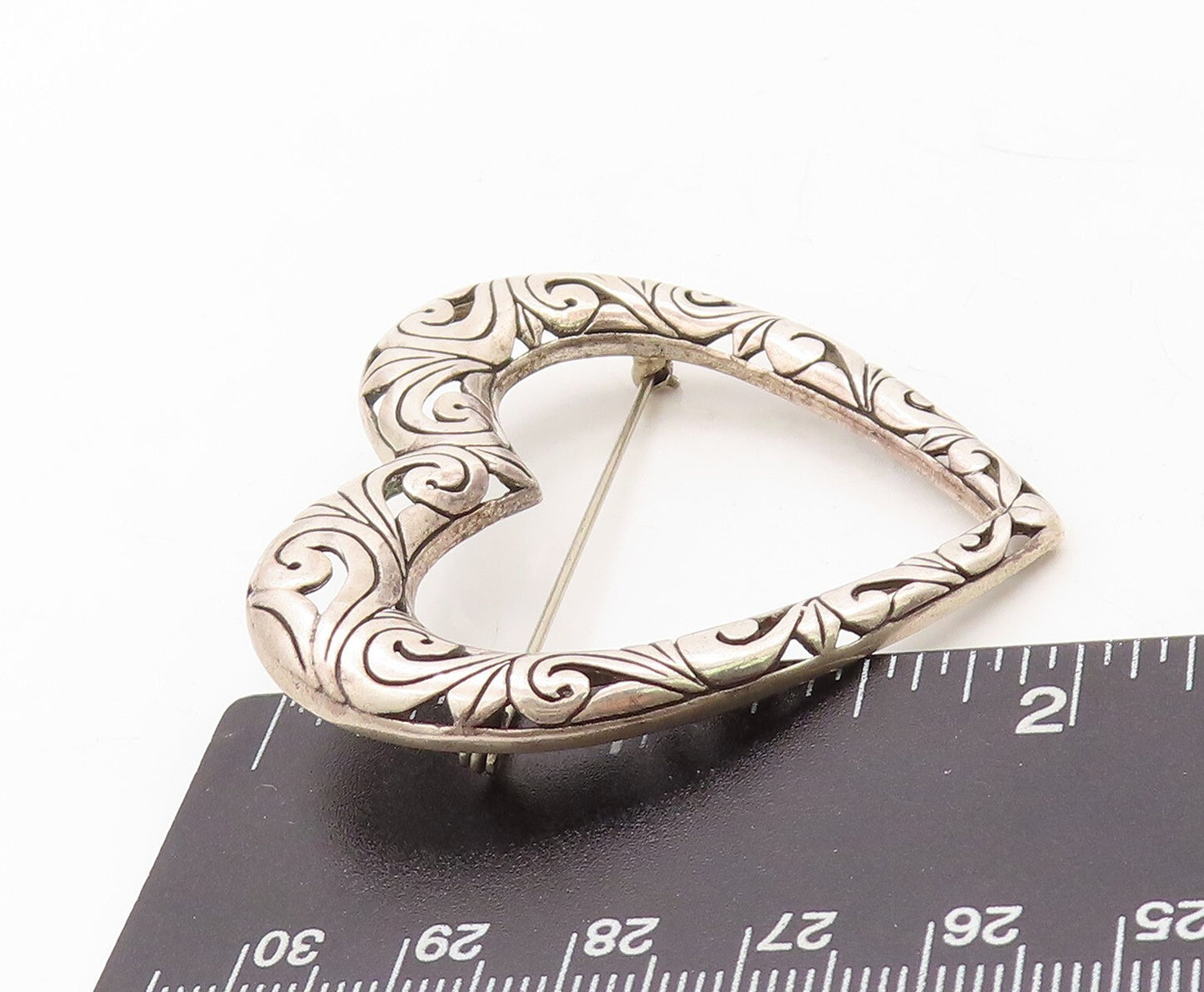 925 Sterling Silver Vintage Brooch Pin Designer Swirly Carved Heart  BP11289