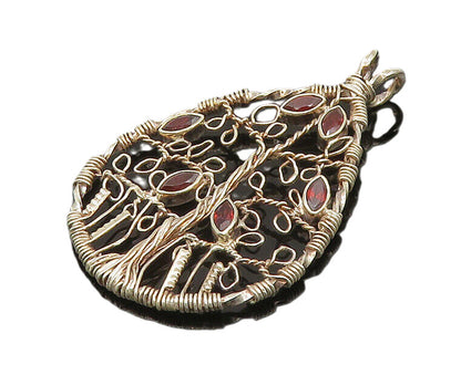 925 Sterling Silver  Vintage Garnet Tree Of Life Wire Twist Pendant  PT16607