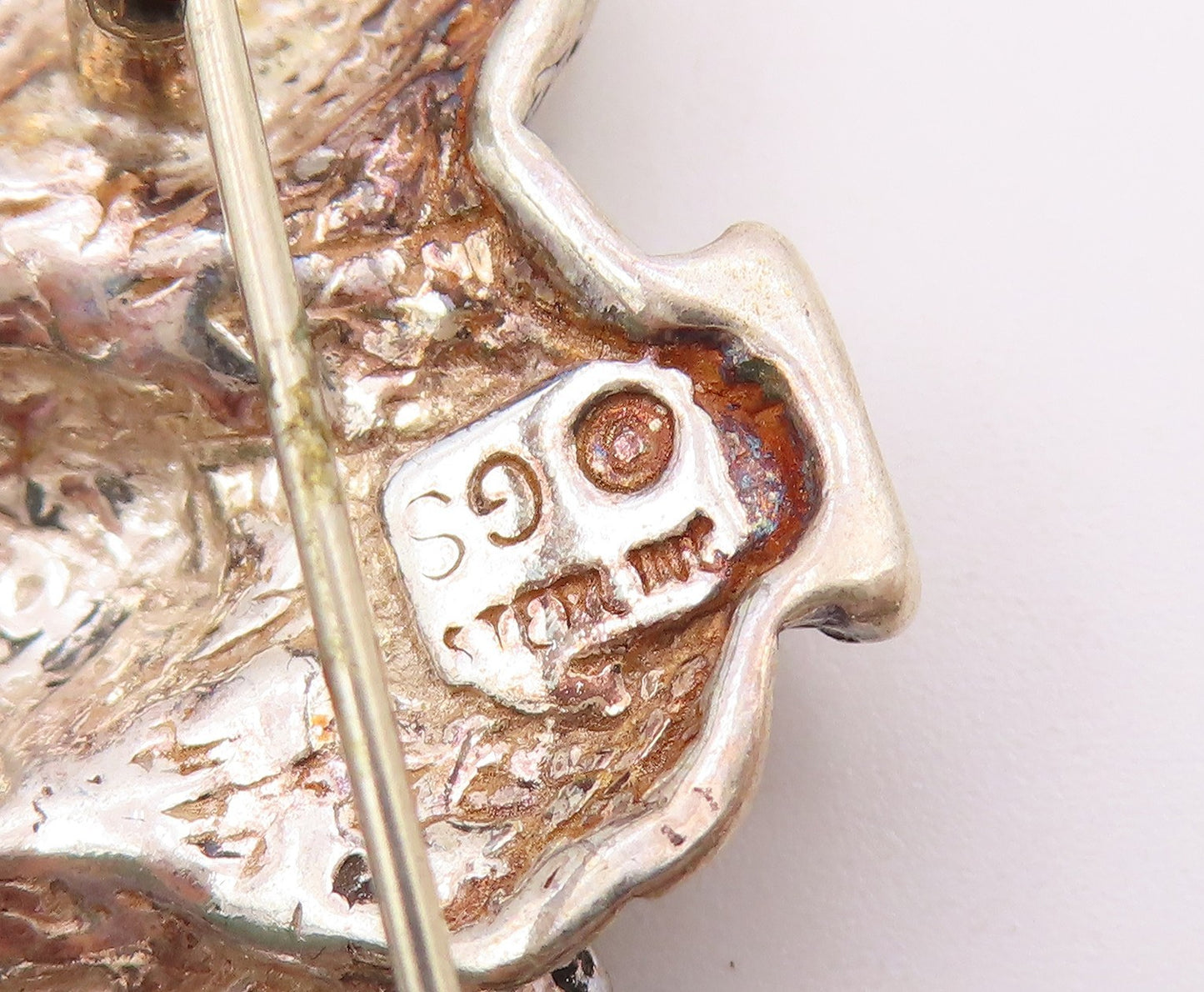 925 Sterling Silver  Vintage Shiny Etched Pottery Vases Brooch Pin  BP7898