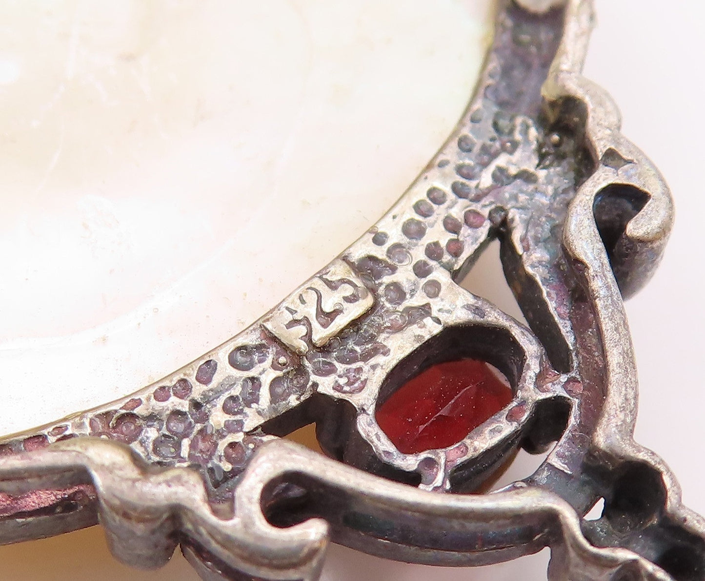 925 Sterling Silver  Vintage Mother Of Pearl & Topaz Dragon Pendant  PT7278