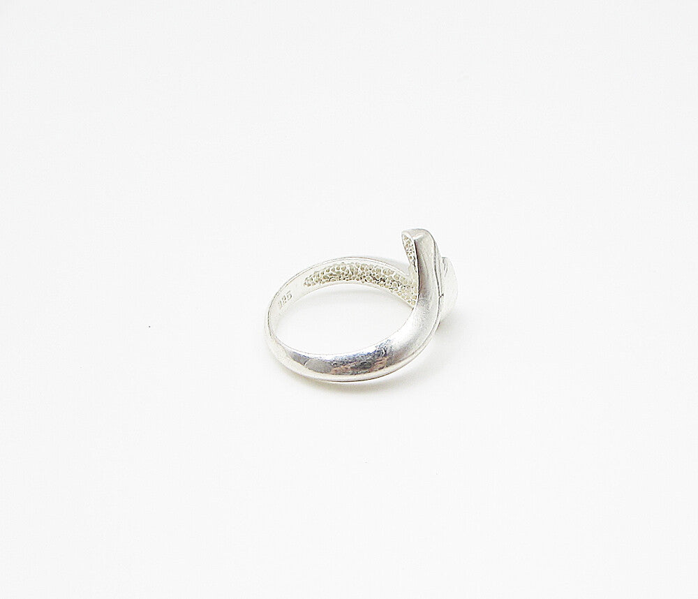 925 Sterling Silver  Smooth Shiny Bypass Band Ring Sz 5  RG2975