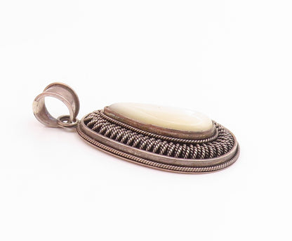 BALI 925 Silver  Vintage Mother Of Pearl Rope Twist Pear Shape Pendant PT21023
