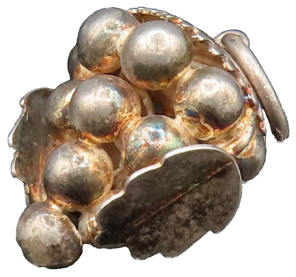 925 Sterling Silver  Vintage Hollow Grape Cluster Charm Pendant  PT20453