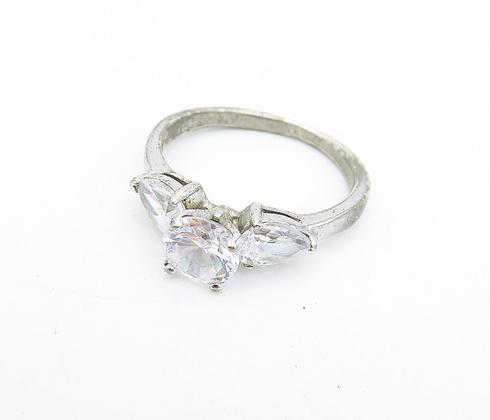 925 Sterling Silver  Cubic Zirconia Solitaire With Accents Ring Sz 6  RG7597