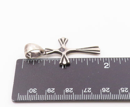 925 Sterling Silver  Vintage Religious Cross Oxidized Detail Pendant  PT16657