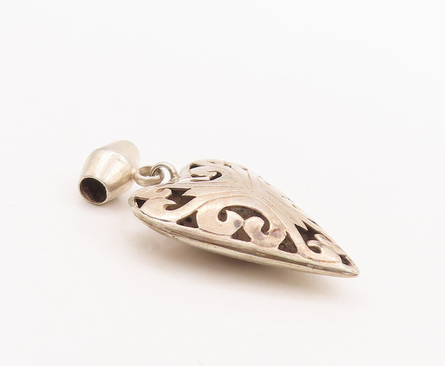925 Sterling Silver Vintage Pendant Solid Large Swirly Carved Heart  PT23183