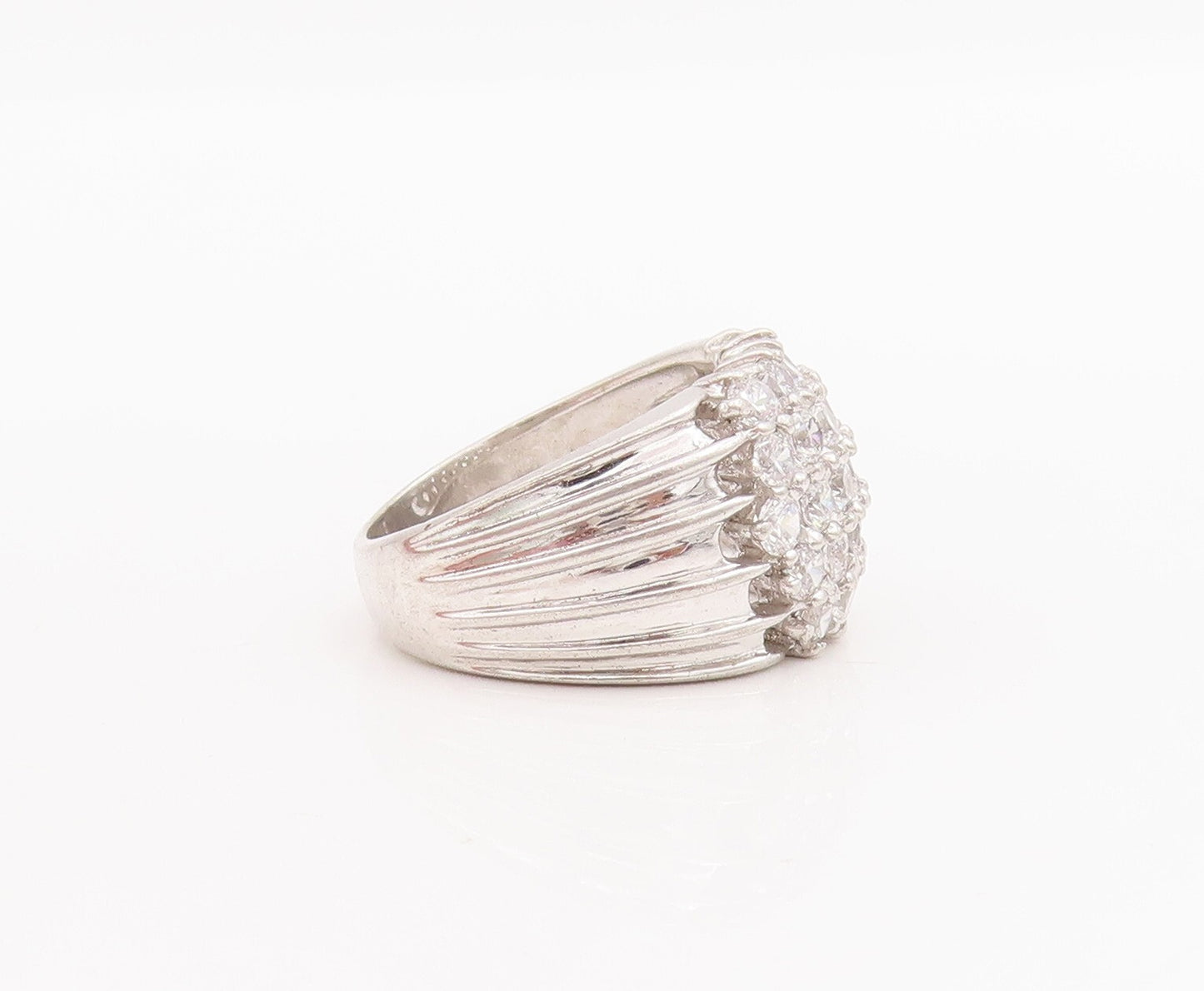 925 Sterling Silver Vintage Ring Solid Domed Grooved CZ Inlay  Sz 6  RG28685