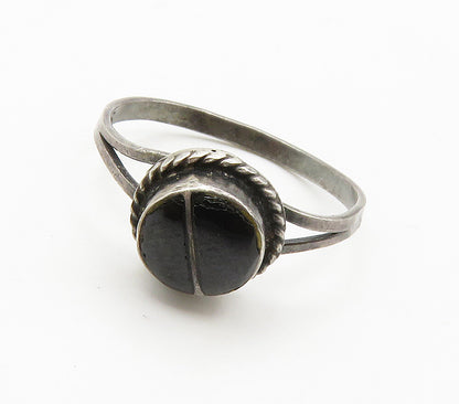 925 Silver Vintage Black Onyx Twist Band Ring Sz 4.5 RG15364