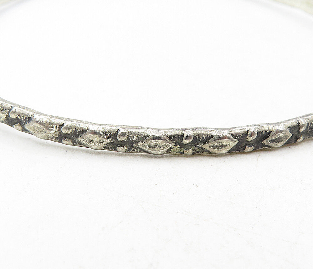 925 Sterling Silver  Vintage Dark Tone Raised Pattern Bangle Bracelet  BT4057