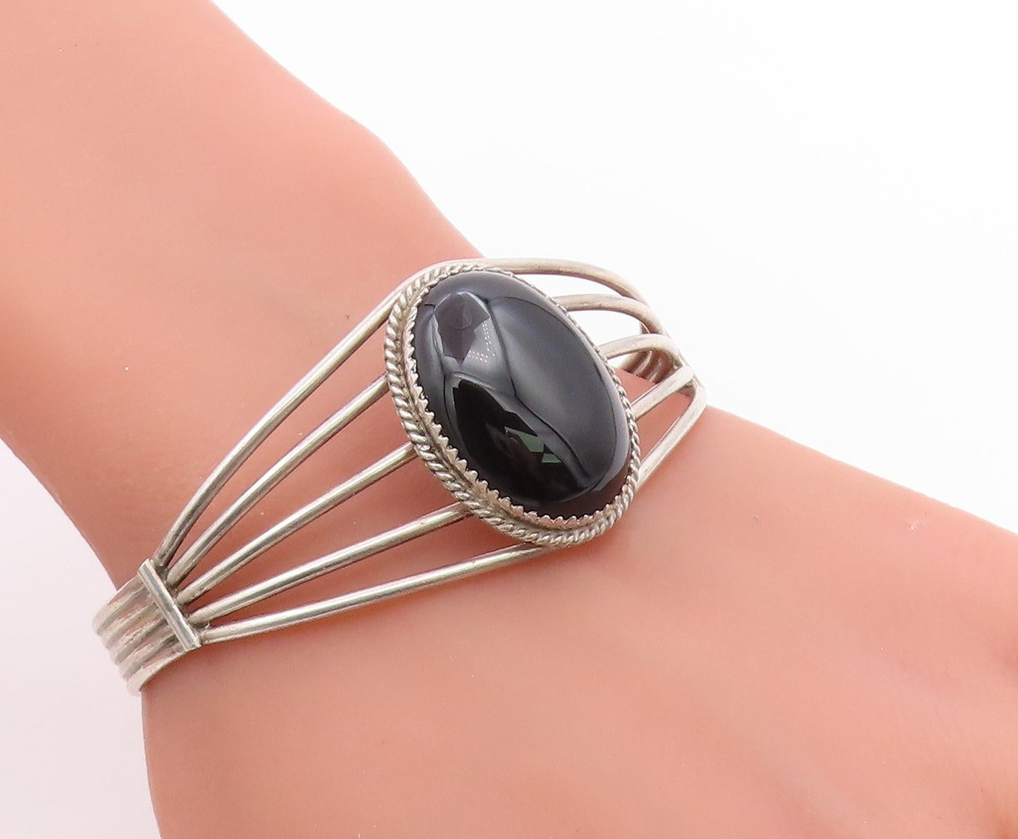 925 Sterling Silver Vintage Bracelet NAVAJO Cabochon Black Onyx Cuff  BT12001