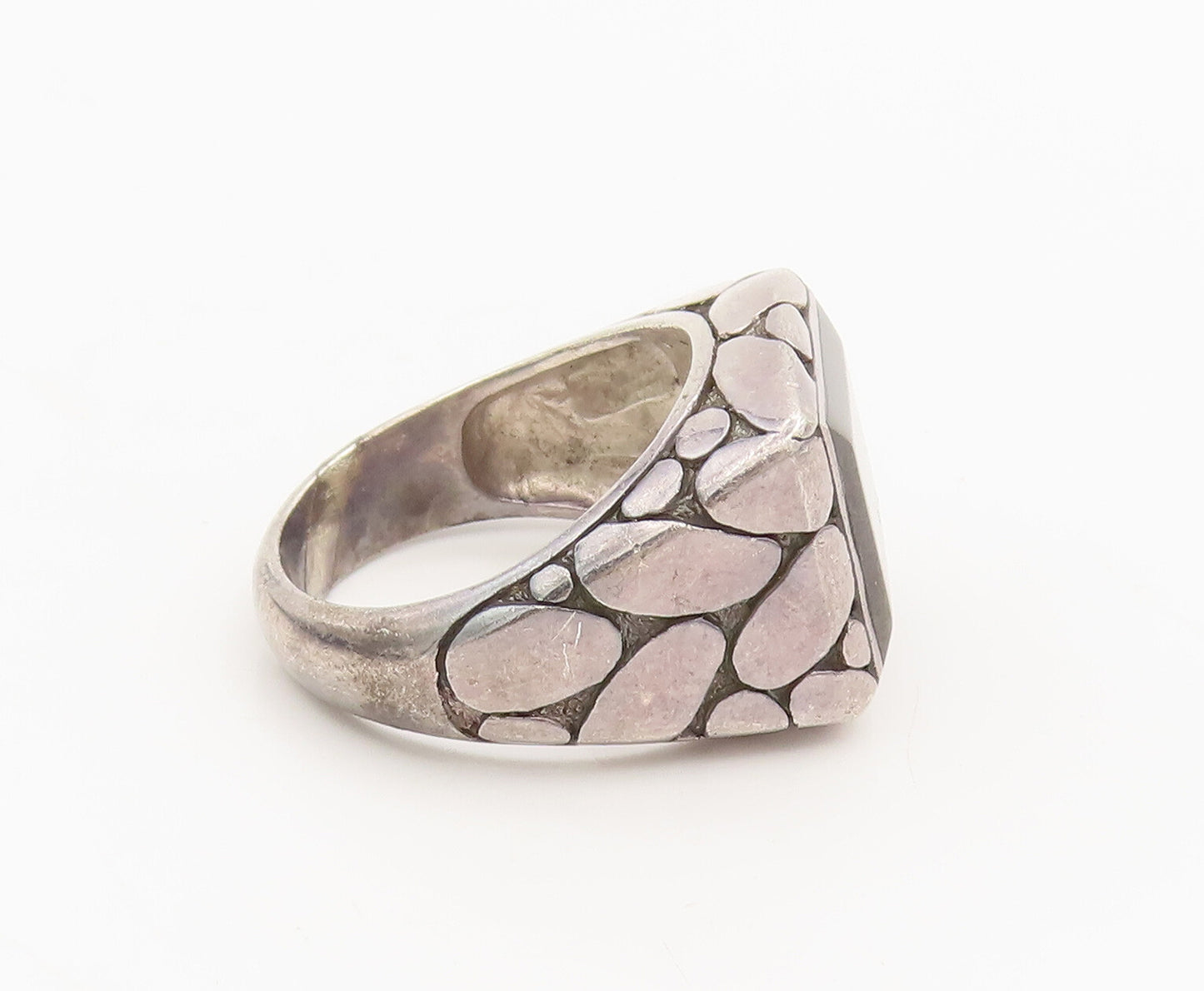 925 Sterling Silver  Vintage Pebble Wall Etched Band Onyx Ring Sz 11.5 RG26784