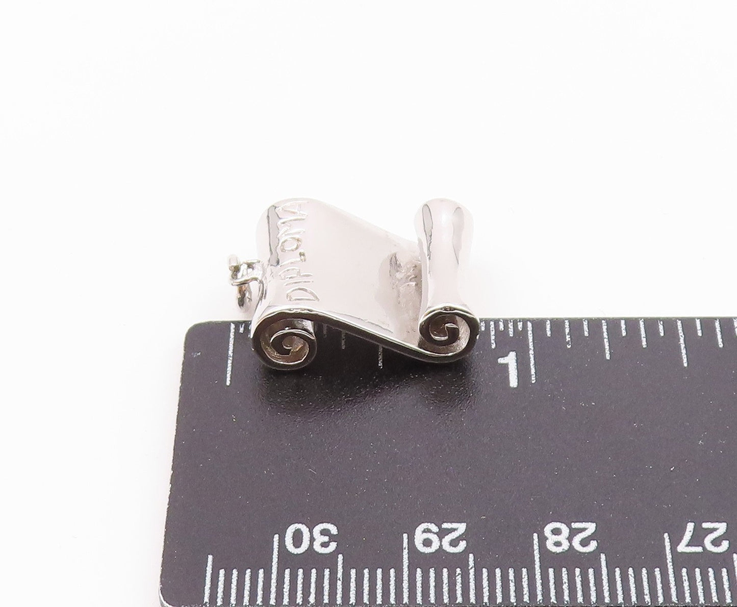 925 Sterling Silver  Vintage Shiny Graduate's Diploma Scroll Pendant  PT19444