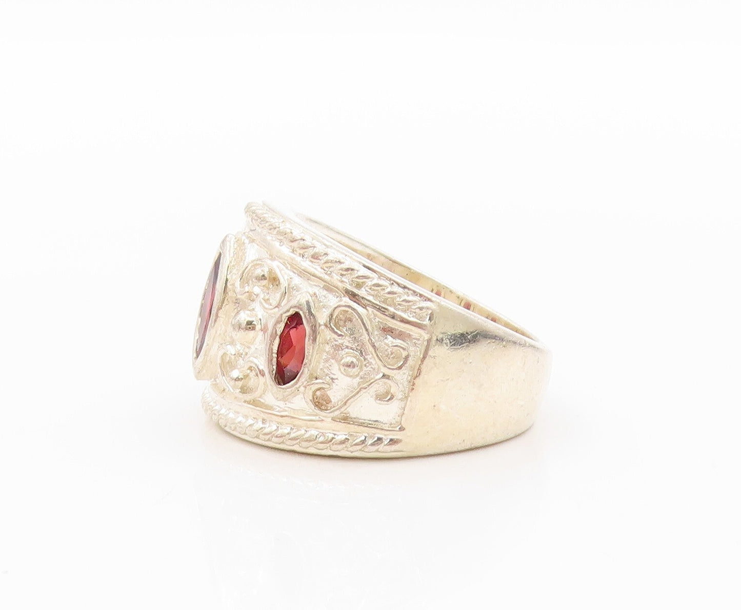 925 Sterling Silver Vintage Ring Swirly Carved Marquise Cut Garnet Sz 7  RG31834