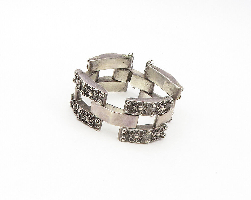 925 Sterling Silver  Vintage Dark Tone Flower Pattern Chain Bracelet  BT6801