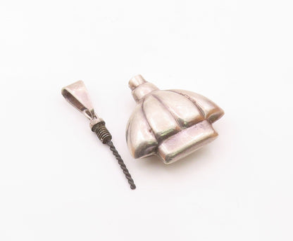 MEXICO 925 Silver  Vintage Scalloped Perfume Bottle Pendant (OPENS)  PT19635