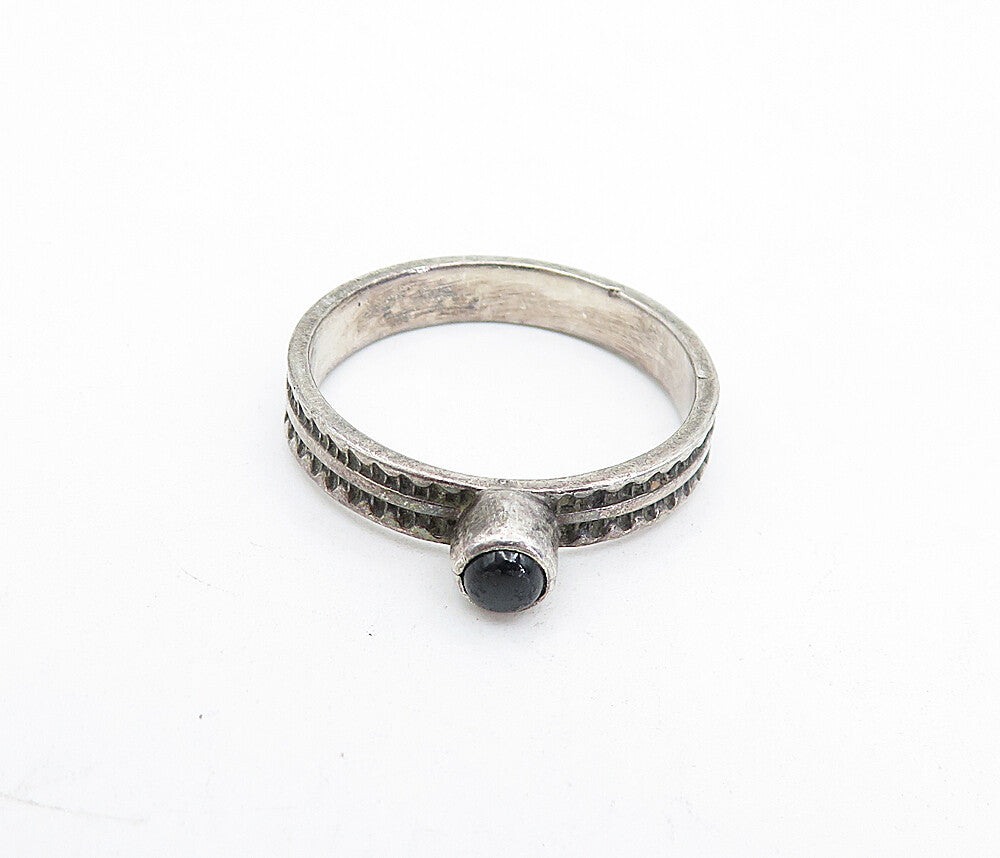 925 Silver Vintage Black Onyx Etched Solitaire Ring Sz 8 RG5100