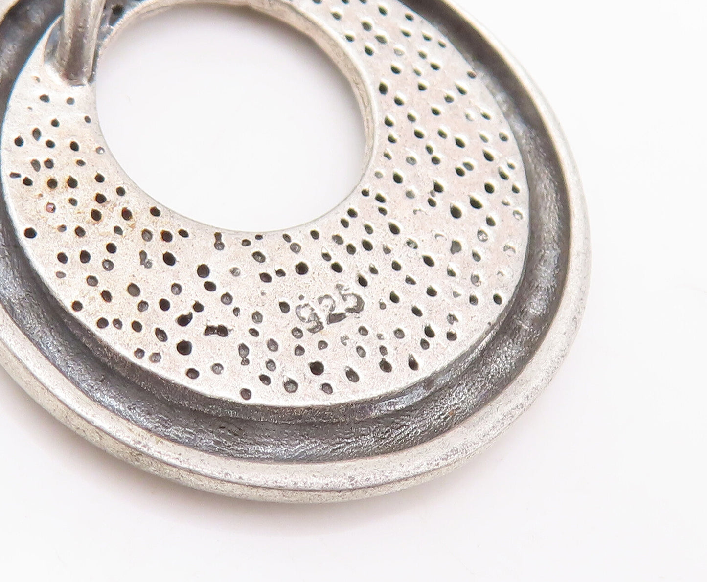 925 Sterling Silver Vintage Pendant Designer Solid Round Grooved  PT23158