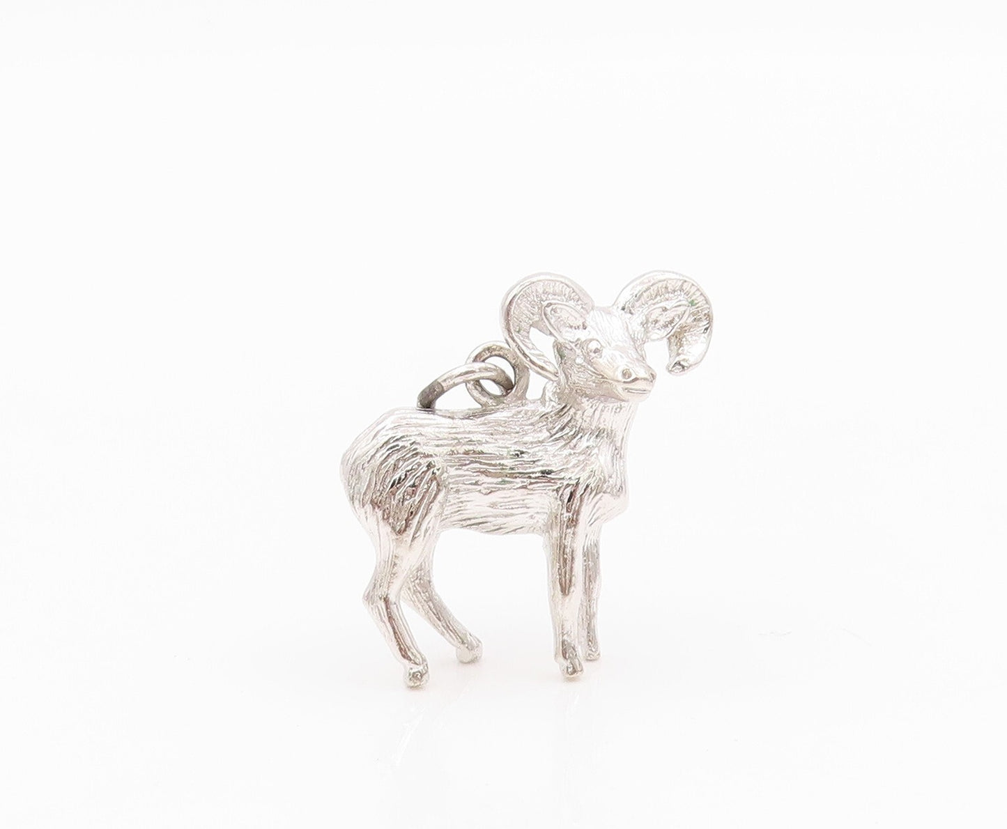 925 Sterling Silver Vintage Pendant 3D Carved Big Horn Sheep Ram Charm  PT23935