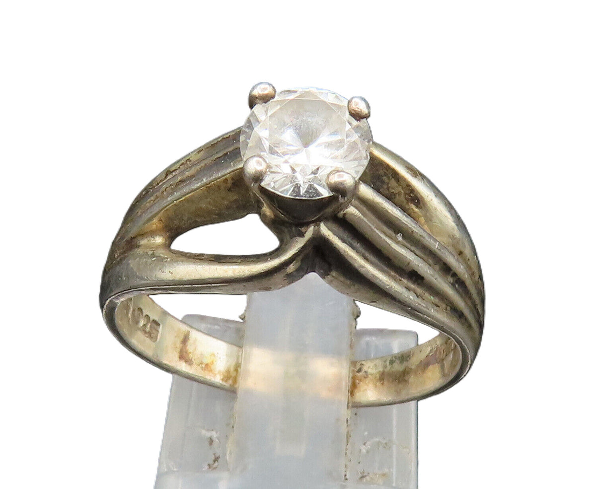 925 Silver  Vintage Cubic Zirconia Split Ribbed Shank Ring Sz 9  RG24593