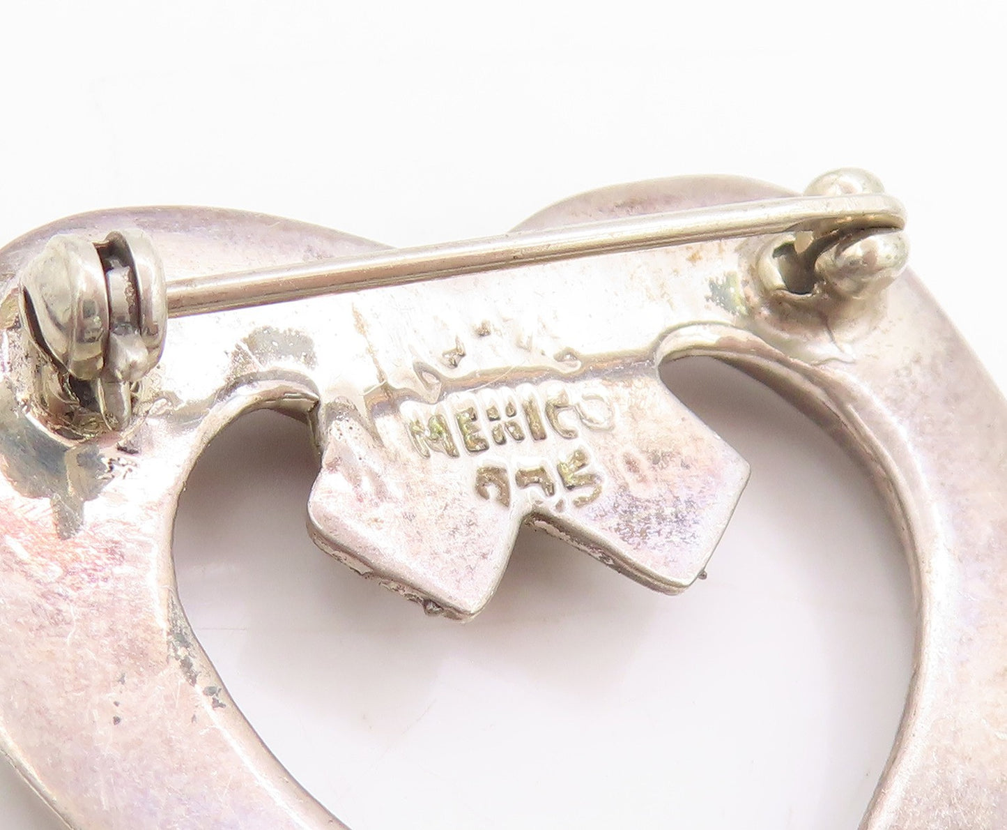 925 Sterling Silver Vintage Brooch MEXICO Intertwined Love Heart Outline BP11915